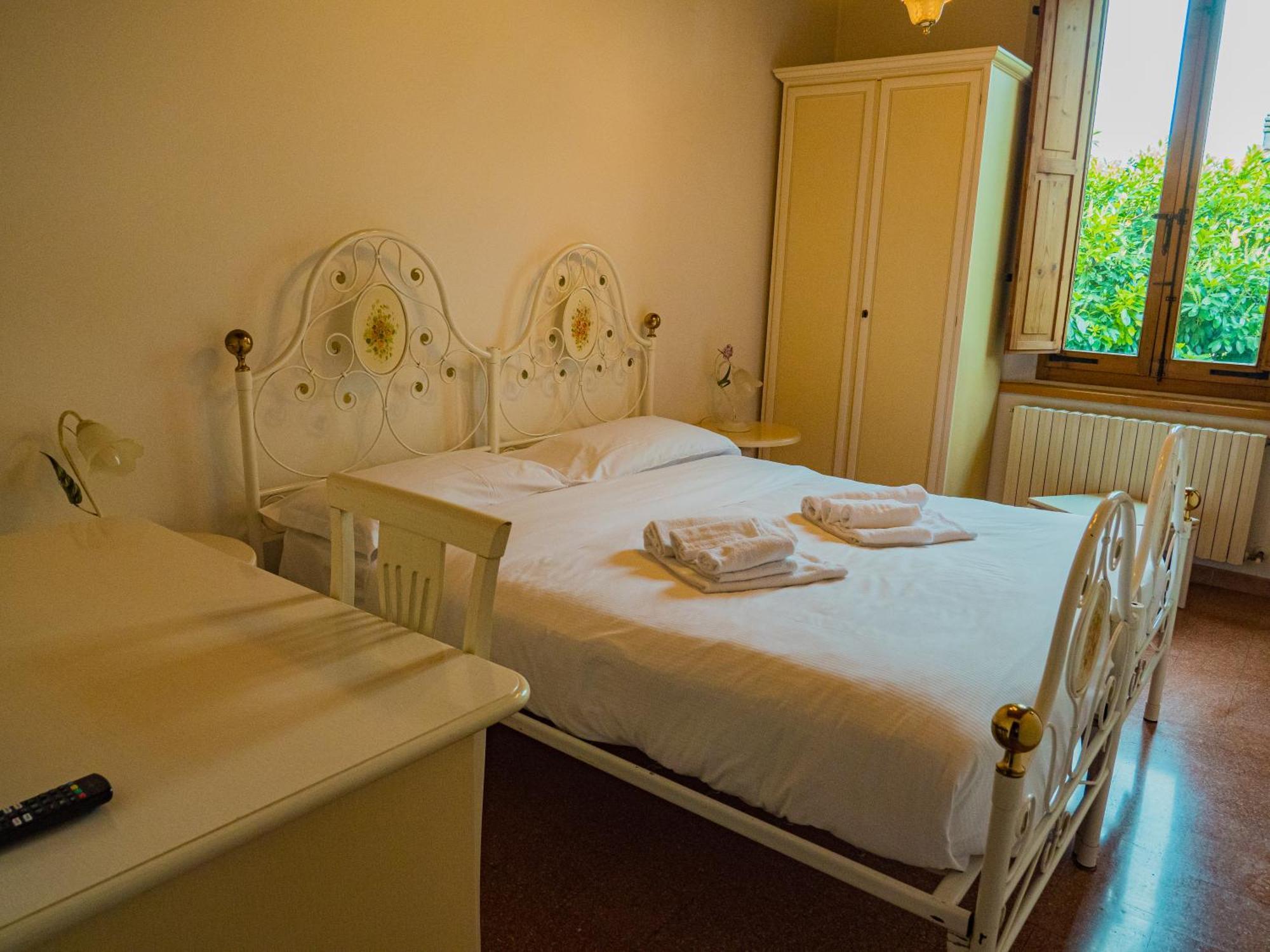 B&B Villa Erika Lugo  Kültér fotó